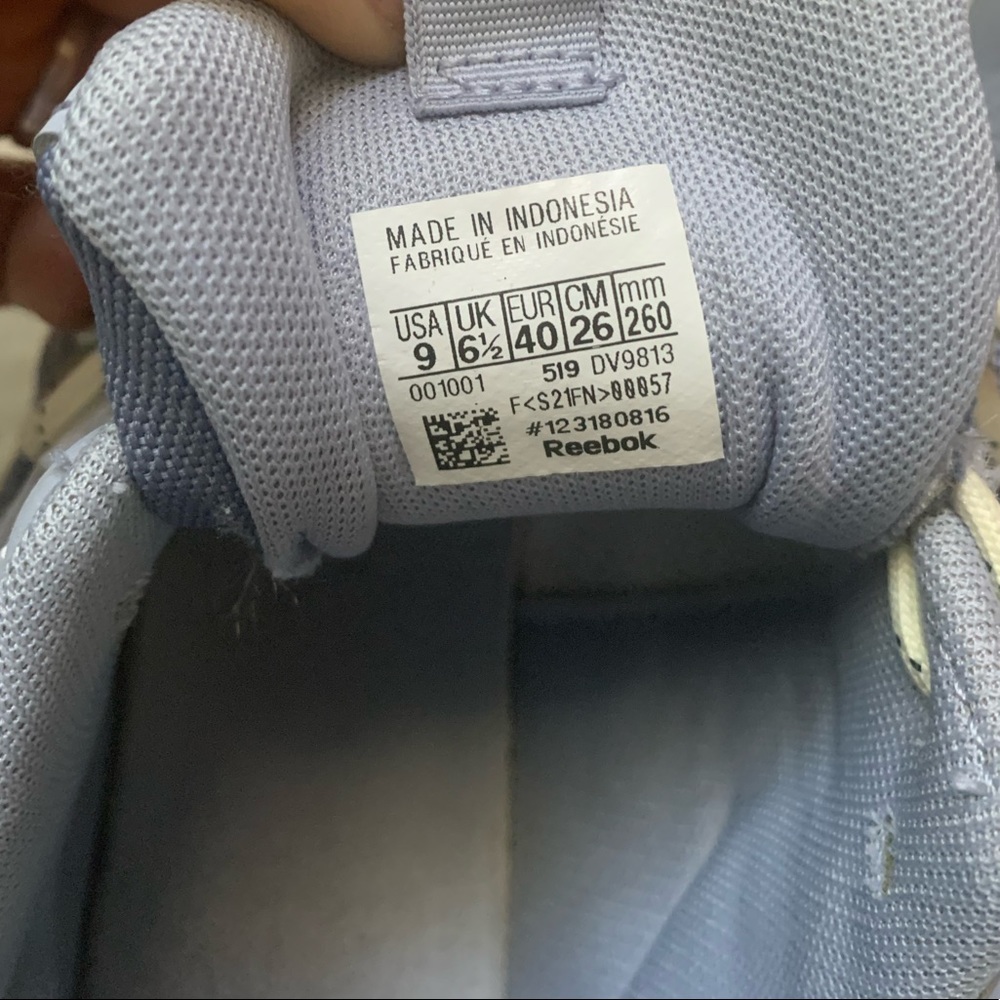 Stain is removable,already worn and in good condition!